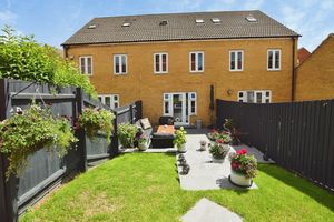 Rear Aspect- click for photo gallery
